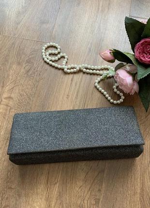 Клатч ошатний