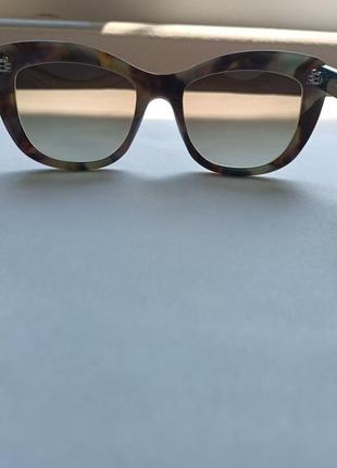 Новые солнцезащитные очки etro с чехлом и салфеткой7 фото