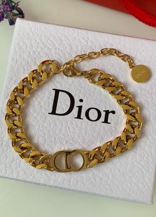 Брендовий браслет з логотипом і масивними ланками