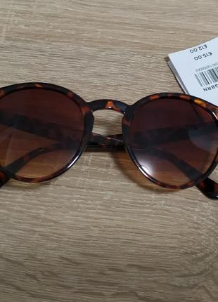 Солнцезащитные очки