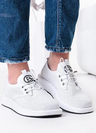 Туфли женские кожаные белые на шнуровке 905тz