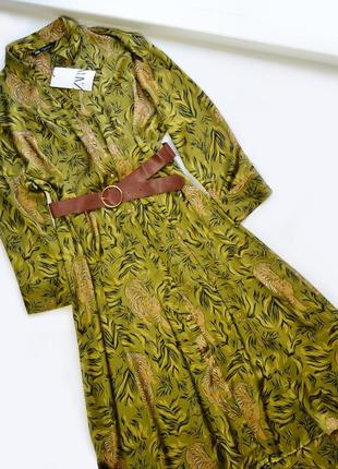 Актуальное легкое сатиновое платье рубашка в оливковый принт zara3 фото