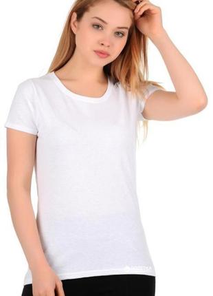 Біла базова футболка2 фото