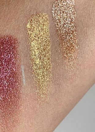 Лимитированные глиттерные тени hourglass scattered light glitter eyeshadow collection7 фото