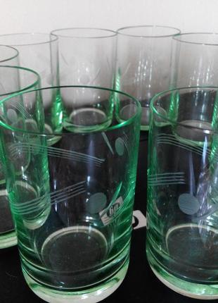 Набір стаканчиків 100 грамові 10 шт. 60 рр. срср зелене тонке скло ручне різання малюнка10 фото