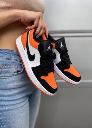 Nike air jordan low orange black white, женские кроссовки2 фото