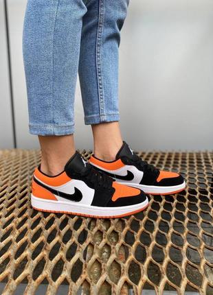 Nike air jordan low orange black white, женские кроссовки4 фото