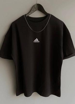 Стильная мужская трикотажная футболка черная adidas