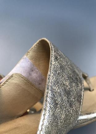 Flavia кожаные шлёпки сандалии на липучке металлик вьетнамки удобные легкие на липучке rundholz lang4 фото