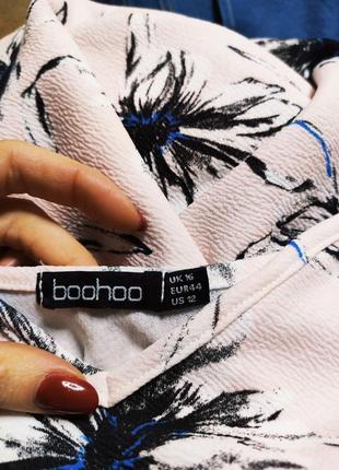 Boohoo платье розовое в цветочный принт с открытыми плечами миди карандаш футляр по фигуре7 фото