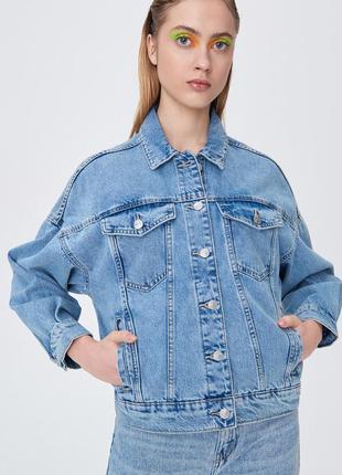 Джинсова куртка