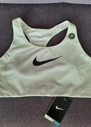 Nike. топ
