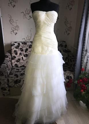 Весільну сукню 44-46 розмір1 фото