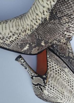 Ексклюзив/статусні чобітки зі шкіри білого гімалайського пітона,ручна робота5 фото