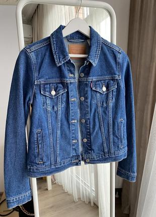 Женский пиджак levi’s, размер s, левис