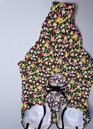 Красивый купальник в ретро стиле / винтаж / купальник в цветок с чашечками4 фото