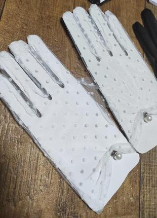 Перчатки свадебные женские прозрачные жемчуг белые для танцев выпускной вечерние сетчатые6 фото