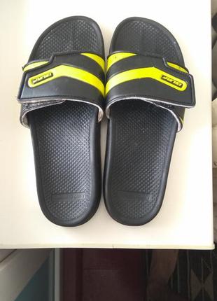 Тапочки фірми surf в хорошому стані