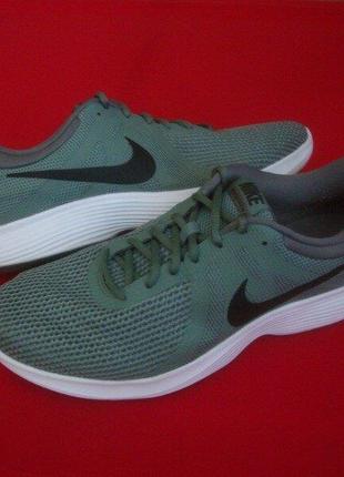 Nike revolution 4 31 hot sale