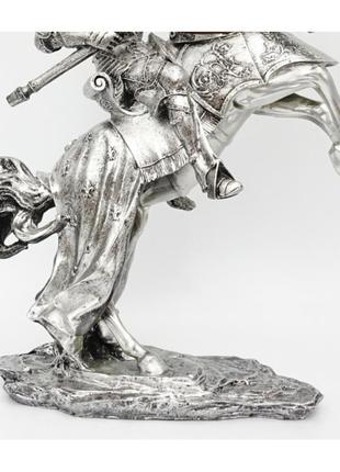 Статуэтка рыцарь на коне - 1500 грамм4 фото