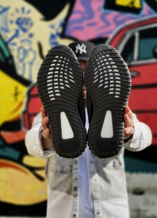 Жіночі кросівки adidas yeezy boost 350 holiday3 фото