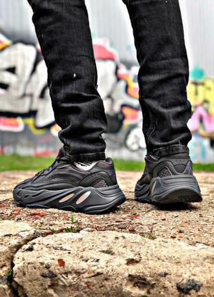 Кросівки жіночі adidas yeezy boost 700 vanta black7 фото