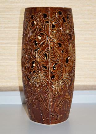 Керамическая резная ваза