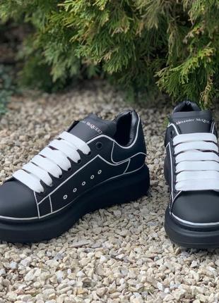 Alexander mcqueen oversized black/white line кросівки жіночі