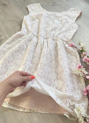 Стильне мереживне плаття, 2
