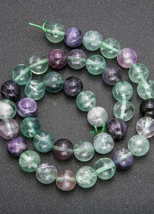 Бусины на нитке из натурального камня флюорит