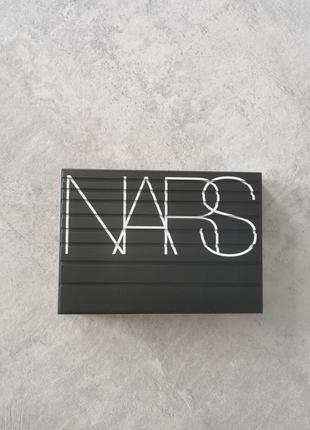 Роскошная палетка теней nars extreme effect eyeshadow palette7 фото