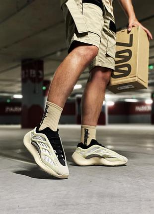 Кросівки adidas yeezy boost 700 v3 azael кросівки