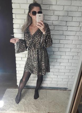 Платье леопардовое с рукавом клеш1 фото