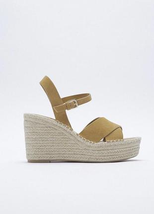 Босоножки zara