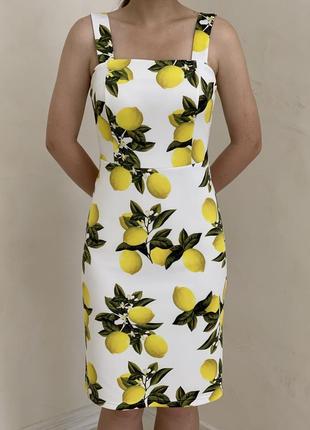 Распродажа платьев