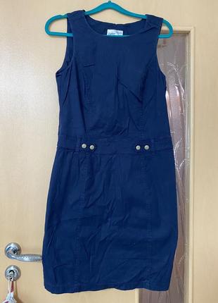 Стильне строге плаття синього кольору