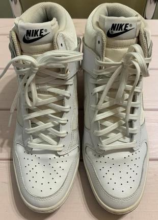 Женские кроссовки nike dunk sky hi essential размер 39/25 см.2 фото