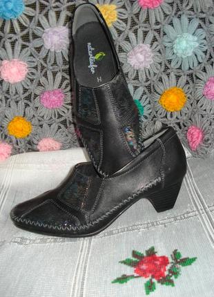 Туфли черного цвета"naturalizer"р.37,стелька 24,5см.,португалия.