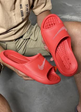 Мужские шлепанцы nike victori one shower slide красные / чоловічі шльопанці найк / сланцы3 фото