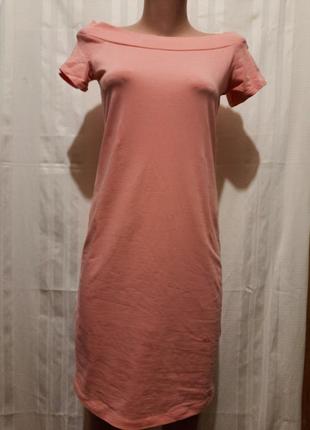 Платье трикот.нежно кораллового цвета. м - l