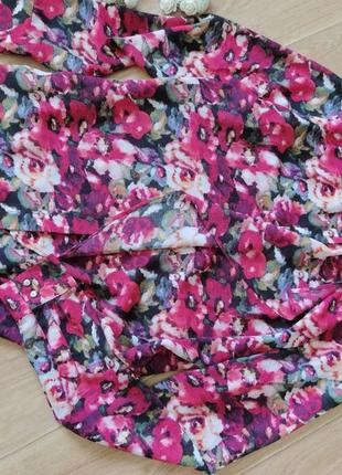 Яркая шифоновая блуза рубашка с воланом в цветах2 фото