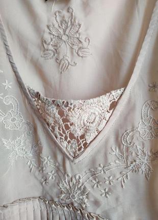 Летняя блуза плиссе бежевая размер м/l прозрачная с вышивкой3 фото