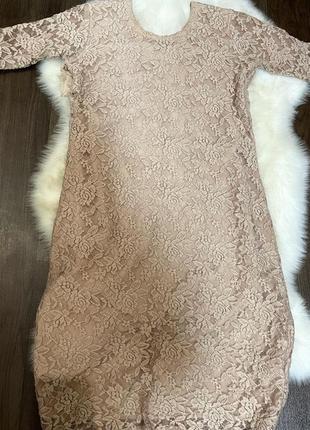 Бежеву сукню
