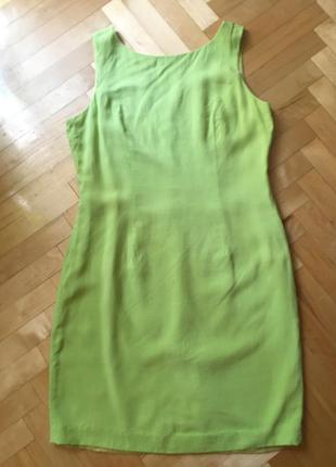 Платье футляр силуэтное 100% шелк яркое салатовое для офиса пог 48 см от august silk