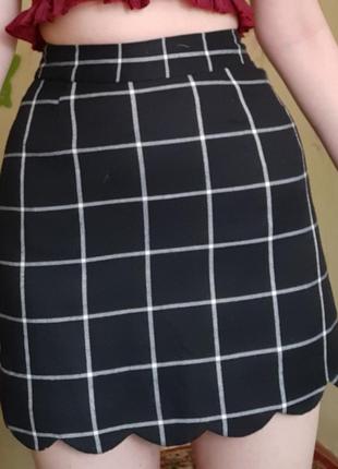 Стильная юбка с волнообразным низом2 фото