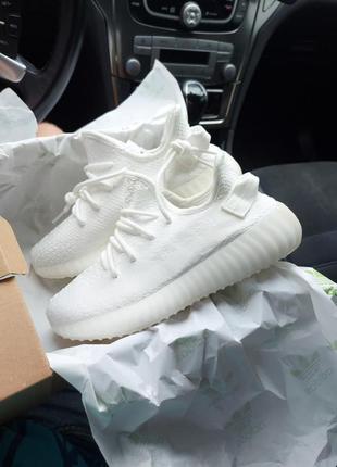 Женские кроссовки adidas yeezy boost 350 all white