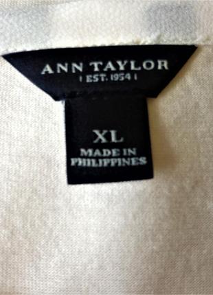 Ann taylor. нежный , нарядный топ/ футболка молочного цвета.8 фото