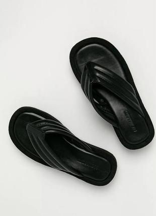 Вьетнамки на толстой подошве