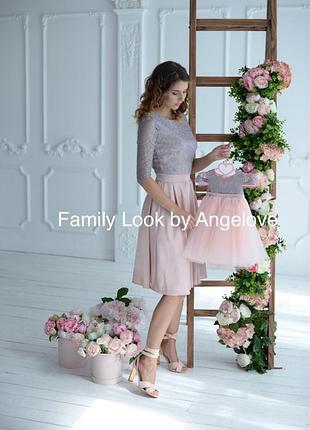 Комплект одинаковые платья для мамы и дочки family look