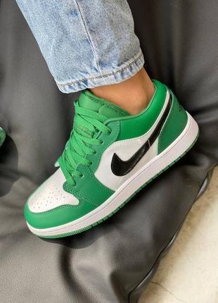 Жіночі кросівки nike aie jordan 1 low pine green9 фото